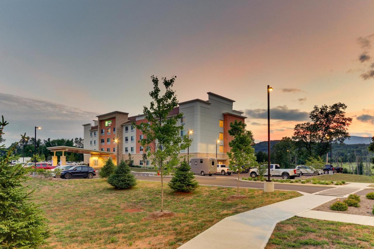 Holiday Inn Express & Suites - Saugerties - Hudson Valley By Ihg Экстерьер фото