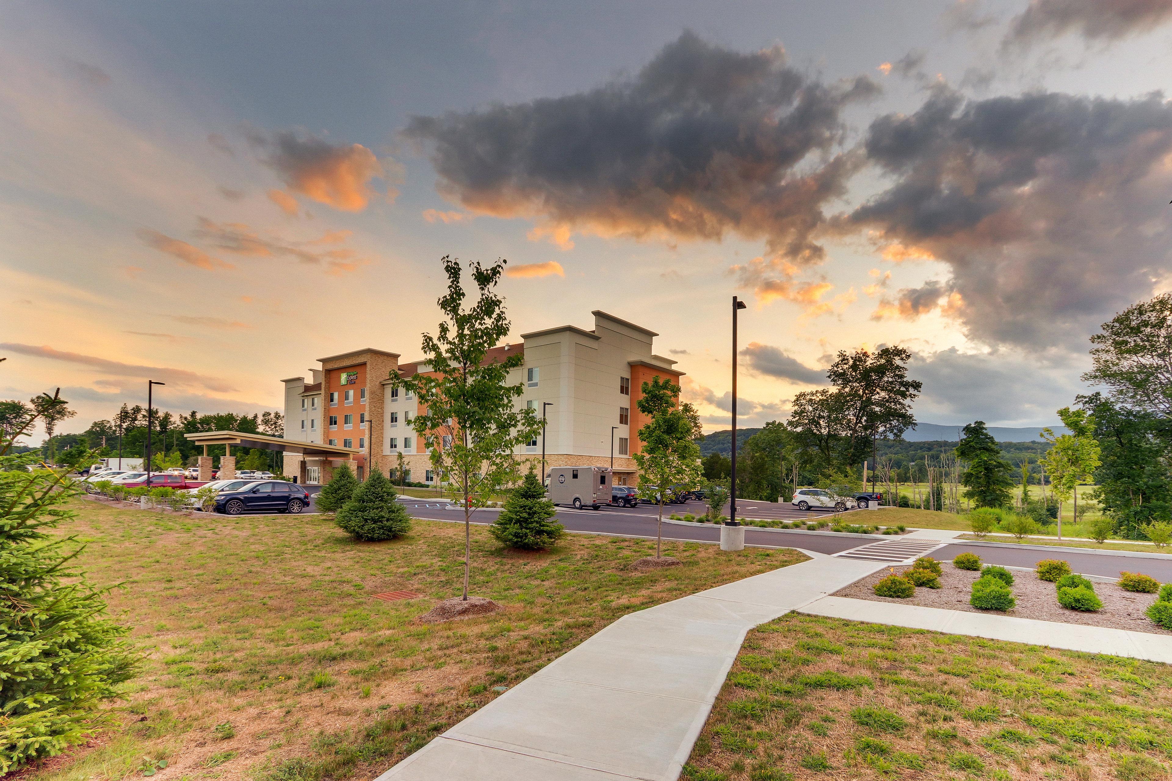 Holiday Inn Express & Suites - Saugerties - Hudson Valley By Ihg Экстерьер фото